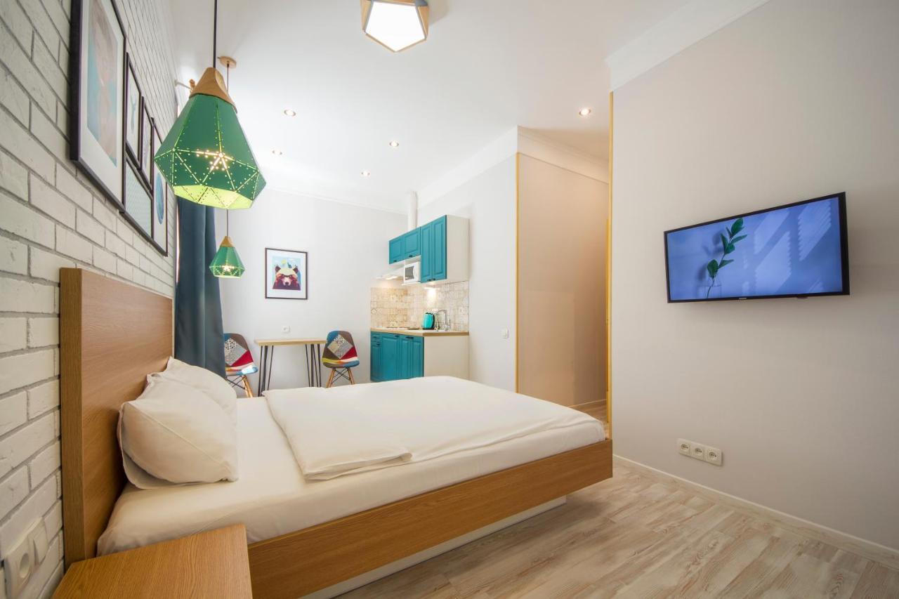 Design Apartments On Velyka Vasylkivska 42 Kiev Buitenkant foto