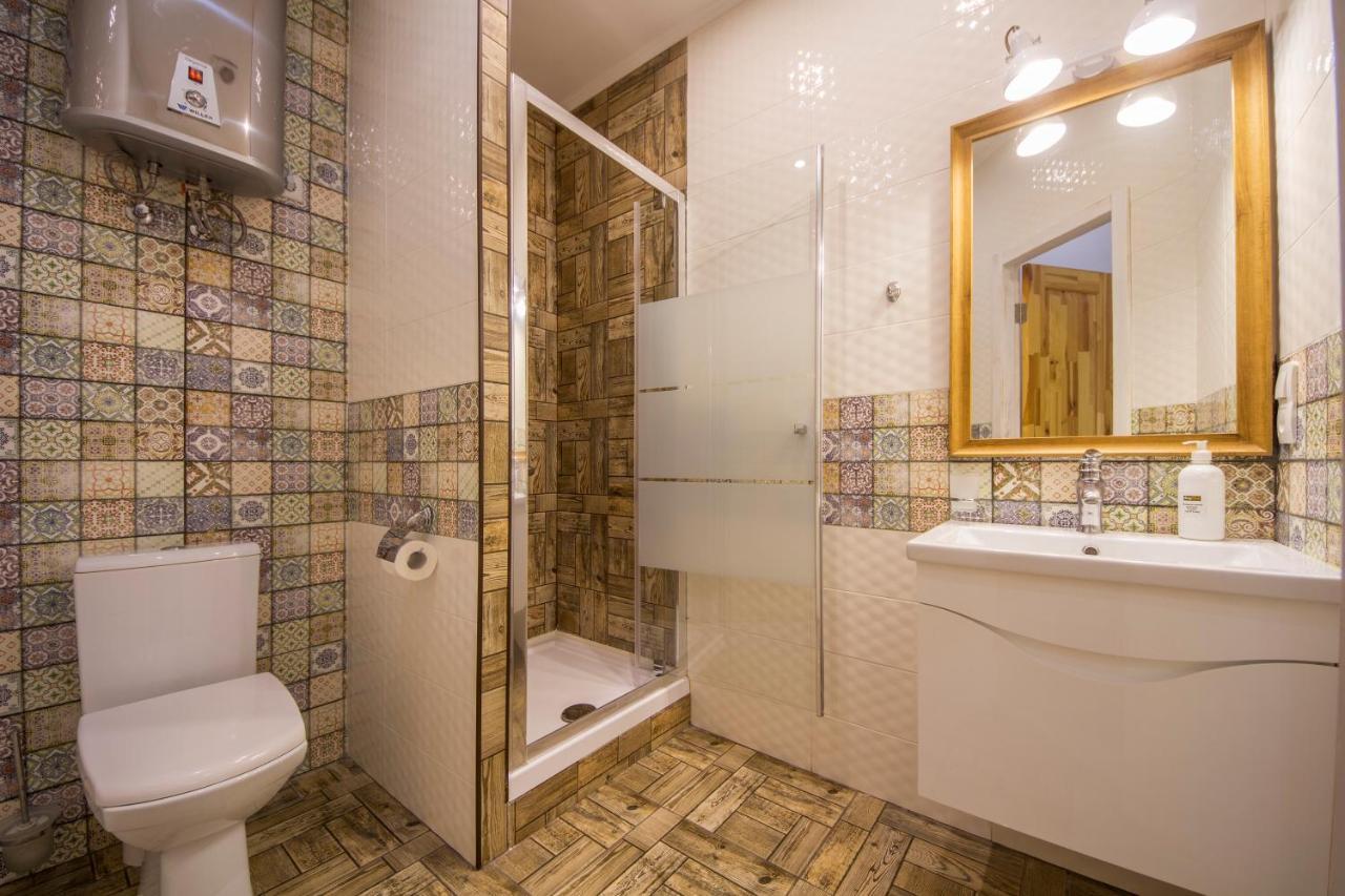 Design Apartments On Velyka Vasylkivska 42 Kiev Buitenkant foto